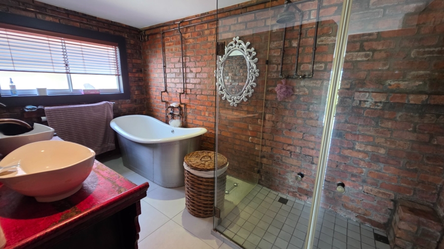 3 Bedroom Property for Sale in Reebok Western Cape